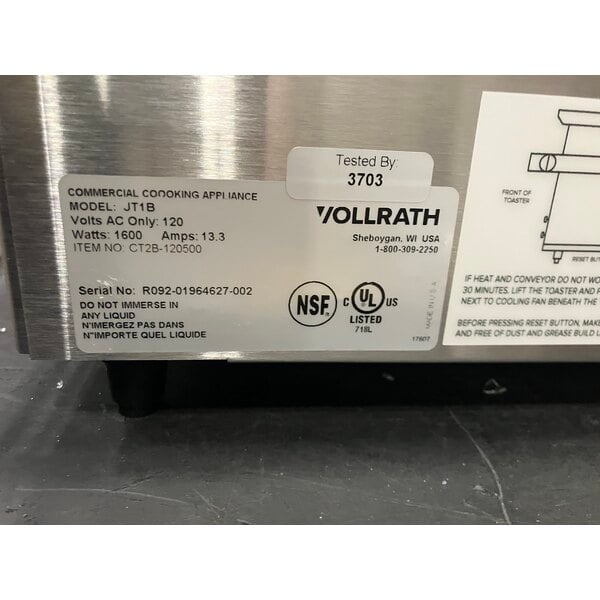 Scratch and Dent Vollrath CT2B-120500 JT1B Conveyor Toaster with 1 1/2" Opening - 120V, 1600W