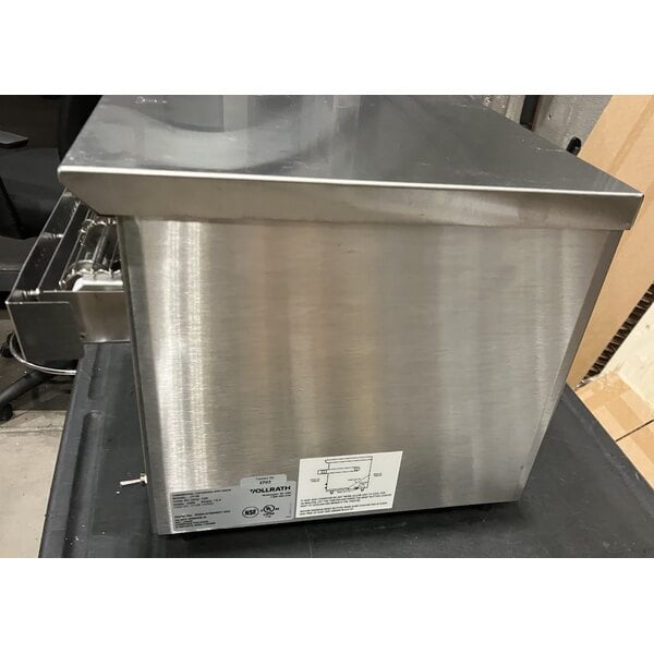 Scratch and Dent Vollrath CT2B-120500 JT1B Conveyor Toaster with 1 1/2" Opening - 120V, 1600W
