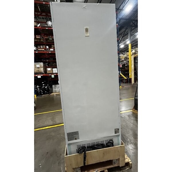 Scratch and Dent Avantco GDC-24F-HC 31" White Swing Glass Door Merchandiser Freezer with LED Lighting