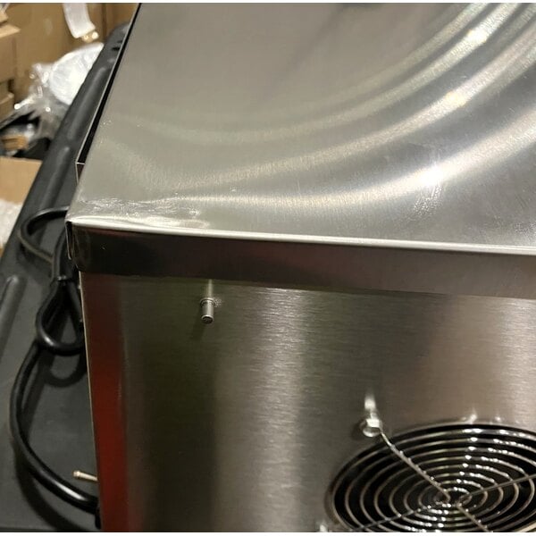 Scratch and Dent Vollrath CM4-24035 JW30 35" Countertop Cheese Melter - 240V