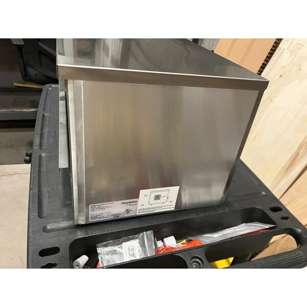 Scratch and Dent Vollrath CM4-24035 JW30 35" Countertop Cheese Melter - 240V