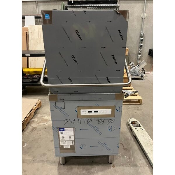 Scratch and Dent MainStreet Equipment HTDT Single Rack High-Temperature Door-Type Dish Machine with Booster Heater - 208-240V, 3 Phase