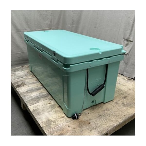 Scratch and Dent CaterGator CG170SF Seafoam 170 Qt. Rotomolded Outdoor Cooler / Ice Chest