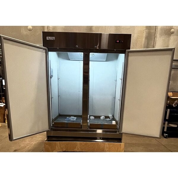 Scratch and Dent Avantco A-49F-HC 54" Solid Door Reach-In Freezer