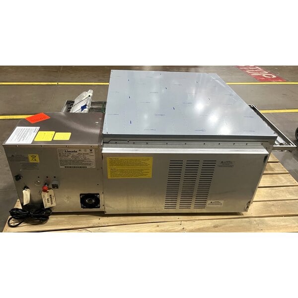 Scratch and Dent Lincoln 3240-000-N-K2302 Impinger 3240 Series FastBake Natural Gas Conveyor Oven, Bidirectional Operation - 115,000 BTU