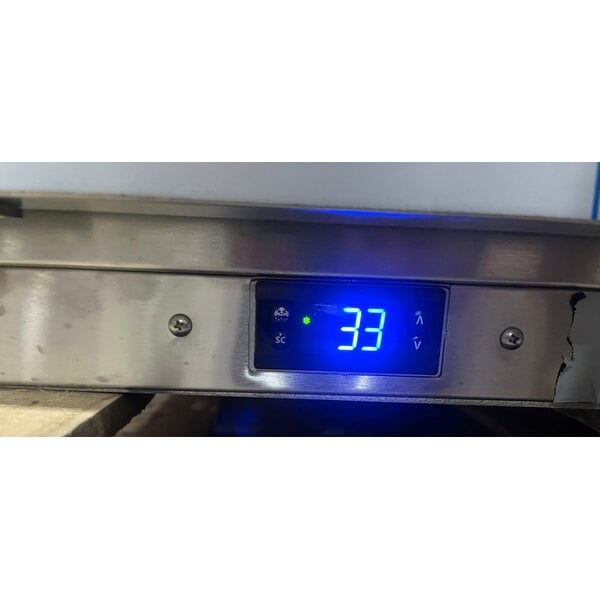 Scratch and Dent Beverage-Air SPE60HC-16 Elite Series 60" 2 Door Refrigerated Sandwich Prep Table