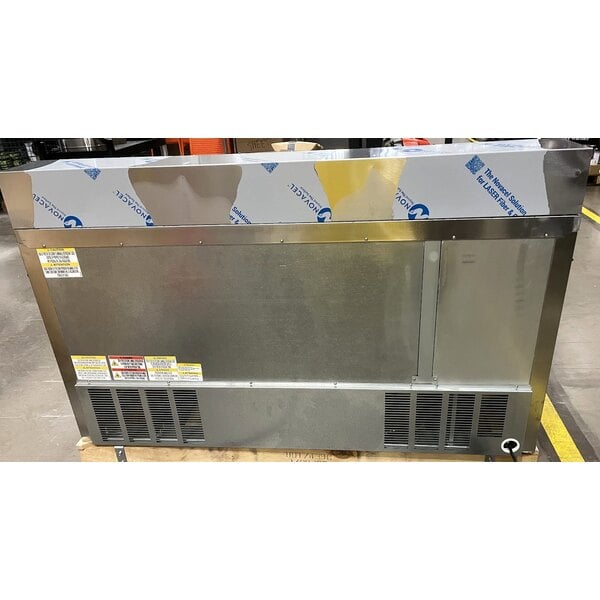 Scratch and Dent Beverage-Air SPE60HC-16 Elite Series 60" 2 Door Refrigerated Sandwich Prep Table
