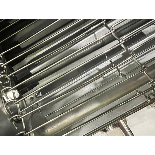Scratch and Dent Avantco T3300B Commercial 10" Wide Conveyor Toaster with 3" Opening - 208V, 3300W, 800 Slices per Hour