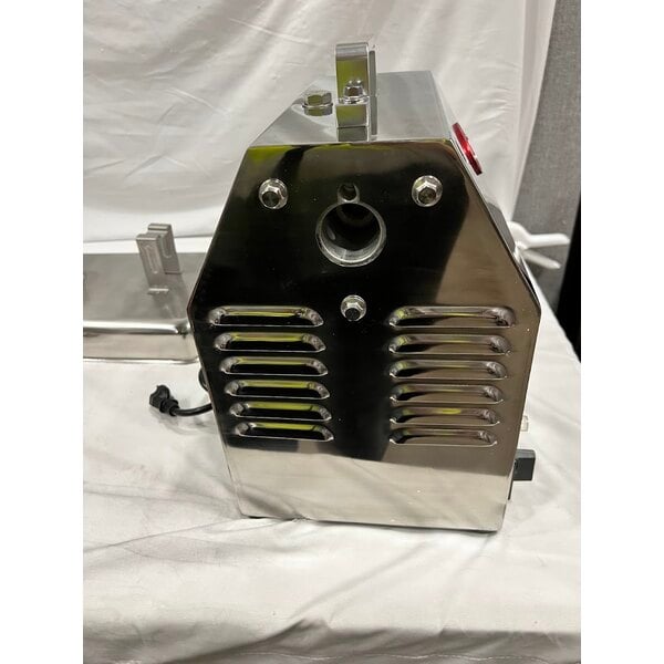 Scratch and Dent Avantco MG22R #22 Meat Grinder with Reverse Function - 110V, 1 1/2 hp