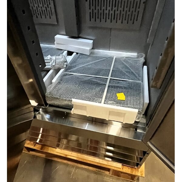 Scratch and Dent Avantco SS-3F-HC 81 5/16" Stainless Steel Solid Door Reach-In Freezer