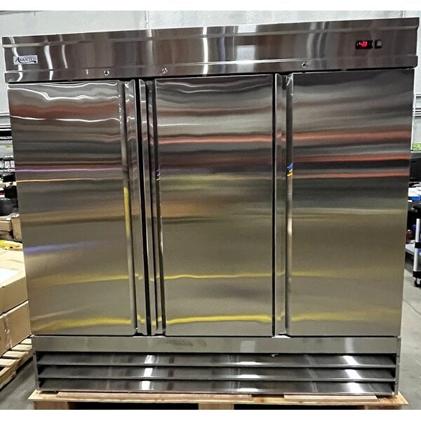 Scratch and Dent Avantco SS-3F-HC 81 5/16" Stainless Steel Solid Door Reach-In Freezer