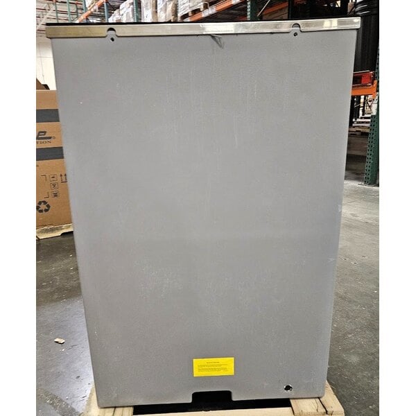 Scratch and Dent Avantco Ice BIN54030 30" Ice Storage Bin with Plastic Exterior - 536 lb.