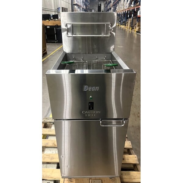 Scratch and Dent Dean by Frymaster SR114E Super Runner Economy 40 lb. Electric Floor Fryer - 208V, 1 Phase