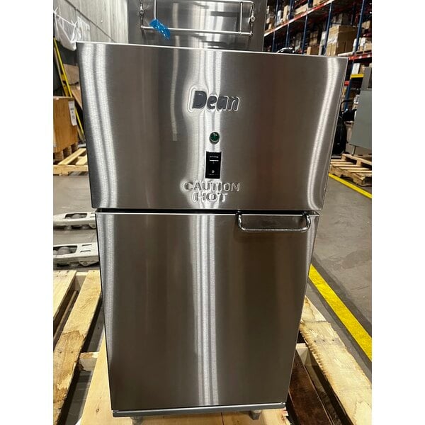 Scratch and Dent Dean by Frymaster SR114E Super Runner Economy 40 lb. Electric Floor Fryer - 208V, 1 Phase