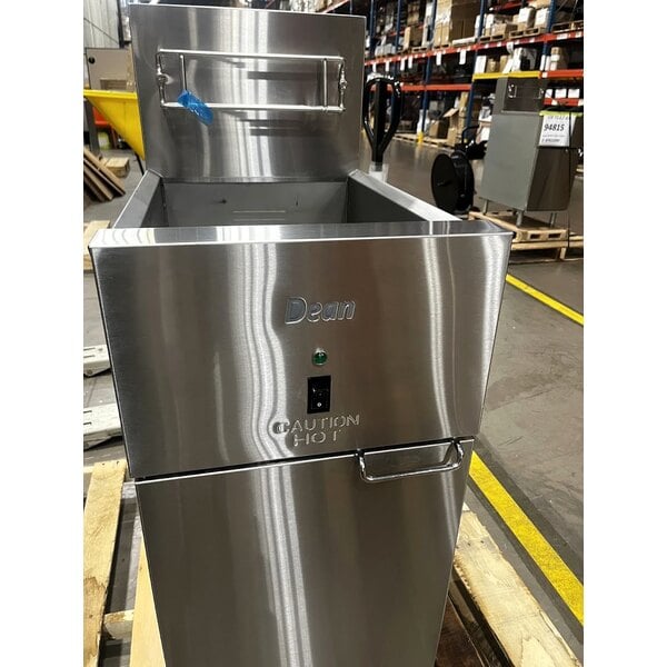 Scratch and Dent Dean by Frymaster SR114E Super Runner Economy 40 lb. Electric Floor Fryer - 208V, 1 Phase