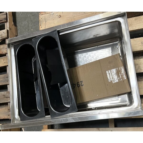 Scratch and Dent Regency 18" x 24" Underbar Ice Bin with 7 Circuit Post-Mix Cold Plate and Bottle Holders - 51 lb.
