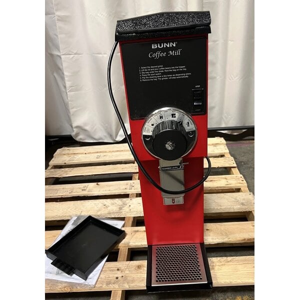 Scratch and Dent Bunn 22100.0001 G3 HD 3 lb. Red Bulk Coffee Grinder