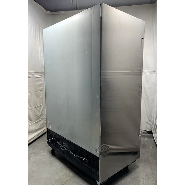 Scratch and Dent Avantco A-49F-HC 54" Solid Door Reach-In Freezer