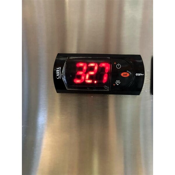 Scratch and Dent Avantco A-49R-HC 54" Solid Door Reach-In Refrigerator