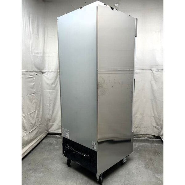 Scratch and Dent Avantco A-23R-G-HC 29" Glass Door Reach-In Refrigerator