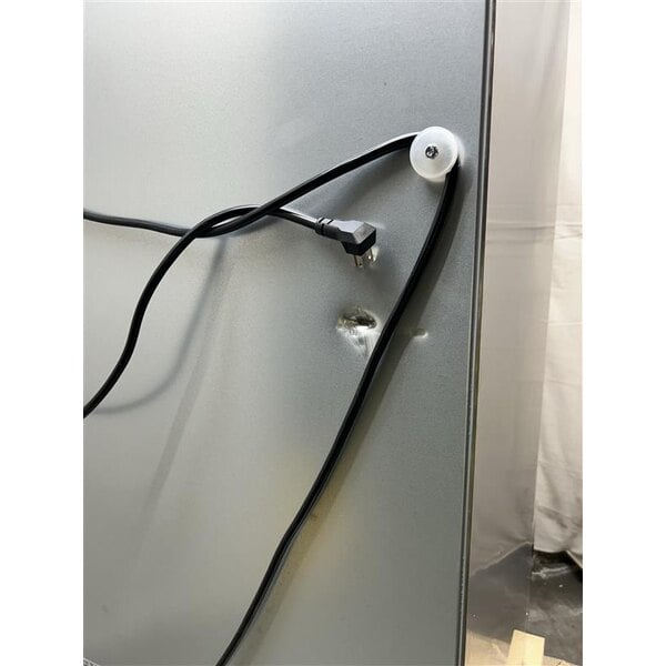 Scratch and Dent Arctic Air AF23 26 3/4" One Section Reach-In Freezer - 23 cu. ft.
