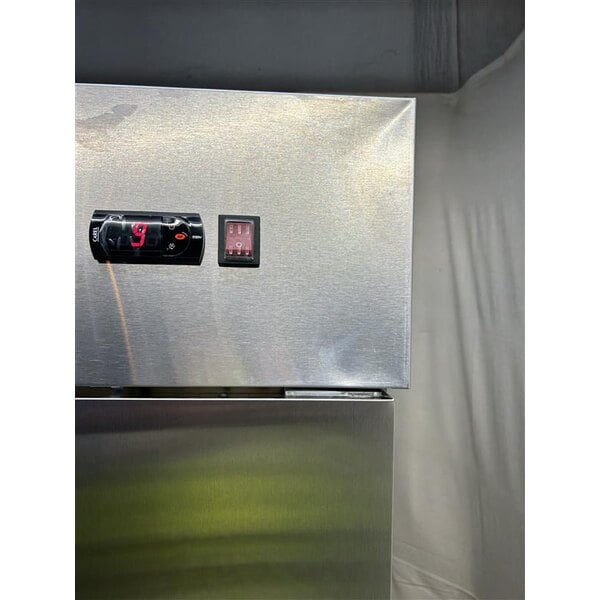 Scratch and Dent MainStreet Equipment BMR-49-R 54" Solid Door Reach-In Refrigerator