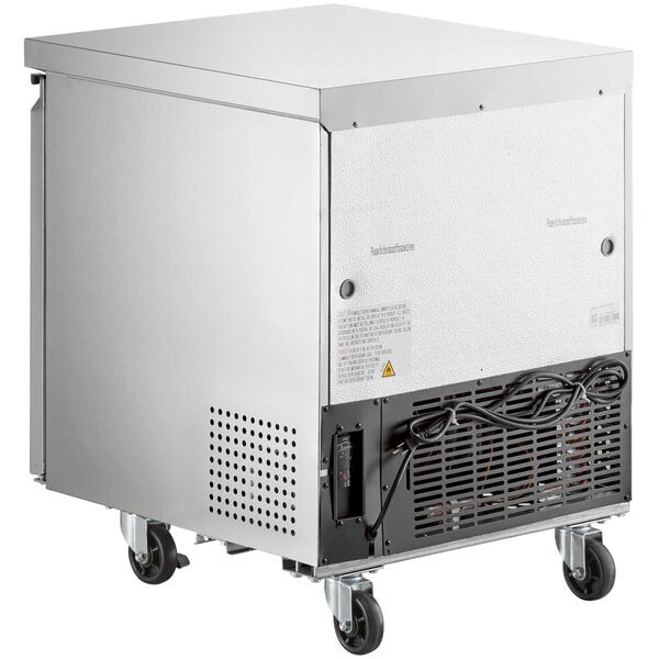 Scratch and Dent Avantco SS-UC-27R-HC 27" Undercounter Refrigerator