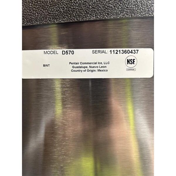 Scratch and Dent Manitowoc D-570 Ice Storage Bin - 532 lb.