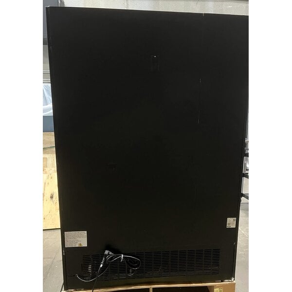 Scratch and Dent Avantco GD-ICE-49F 53" Black Indoor Glass Door Ice Merchandiser