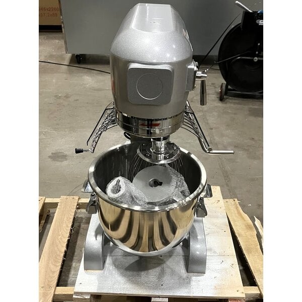 Scratch and Dent MainStreet Equipment CMIX20 20 Qt. Planetary Stand Mixer with Guard & Standard Accessories - 120V, 1 1/2 hp