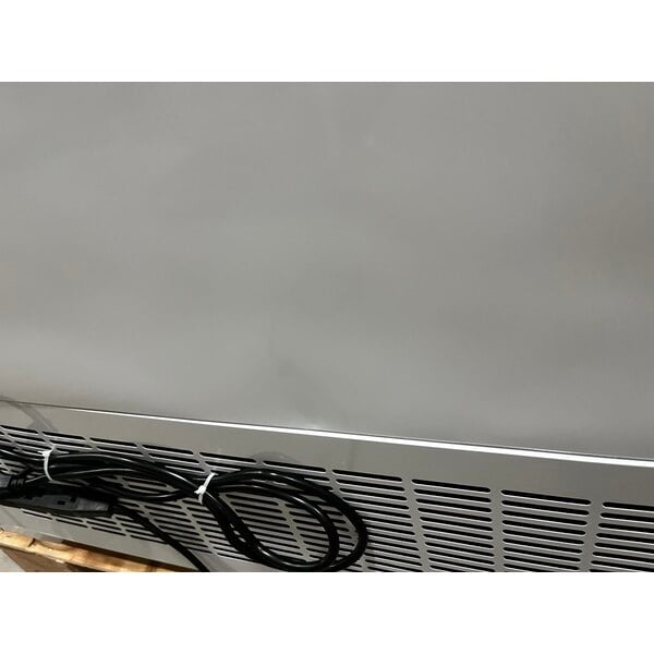 Scratch and Dent Avantco GD-ICE-49F 53" White Indoor Glass Door Ice Merchandiser