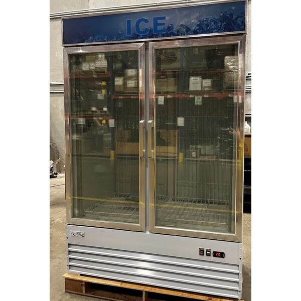 Scratch and Dent Avantco GD-ICE-49F 53" White Indoor Glass Door Ice Merchandiser