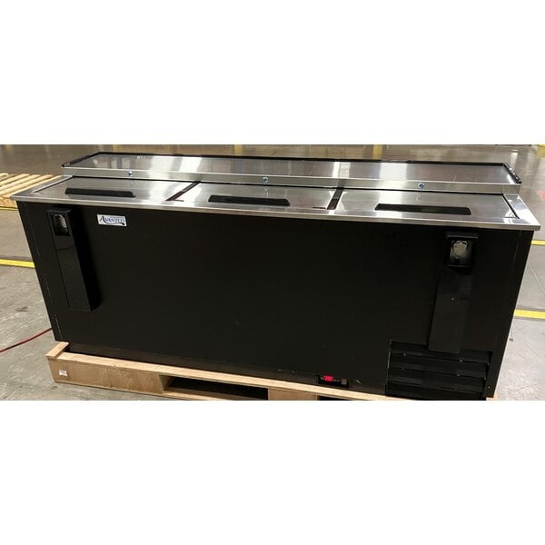 Scratch and Dent Avantco HBB-80-HC 80" Black Horizontal Bottle Cooler