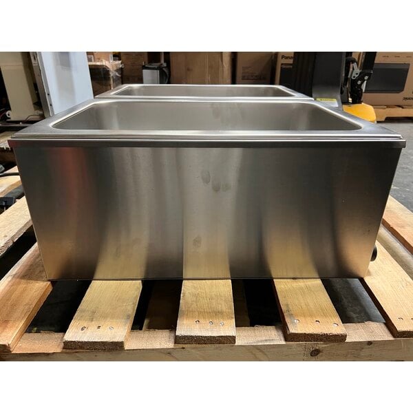 Scratch and Dent Avantco FW200D 12" x 20" Full Size Dual Well Electric Countertop Food Warmer with Thermostatic Controls - 120V, 2,000W