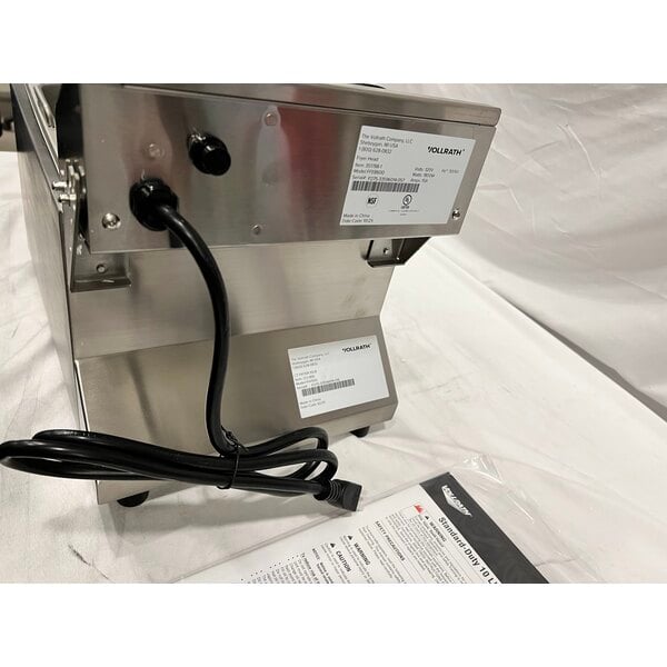 Scratch and Dent Vollrath CF-1800 10 lb. Commercial Countertop Deep Fryer - 120V
