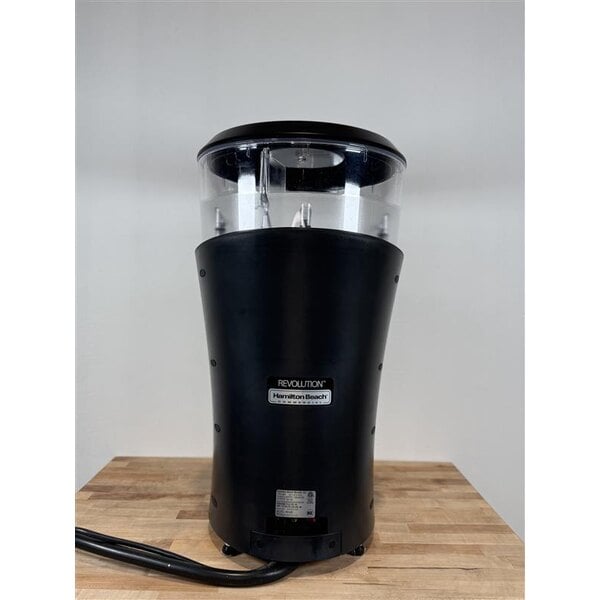 Scratch and Dent Hamilton Beach HBS1400R Revolution 3 hp 64 oz. Bar Ice Shaver and Blender - 120V