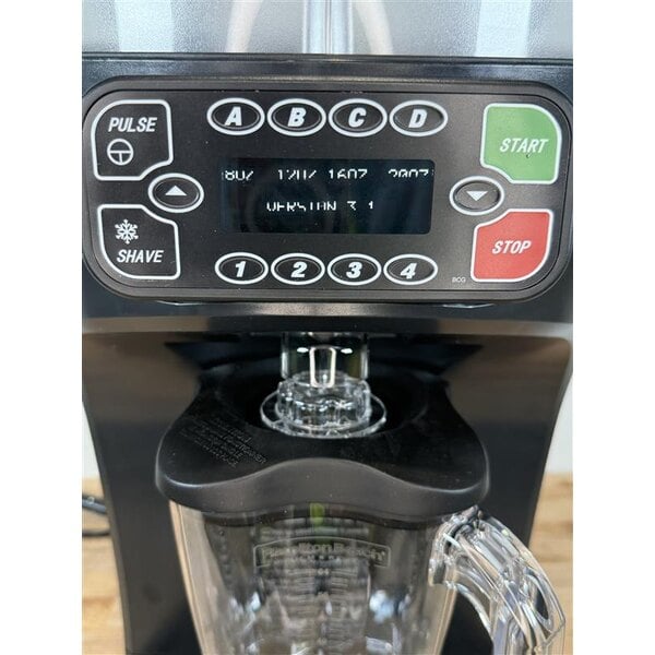Scratch and Dent Hamilton Beach HBS1400R Revolution 3 hp 64 oz. Bar Ice Shaver and Blender - 120V