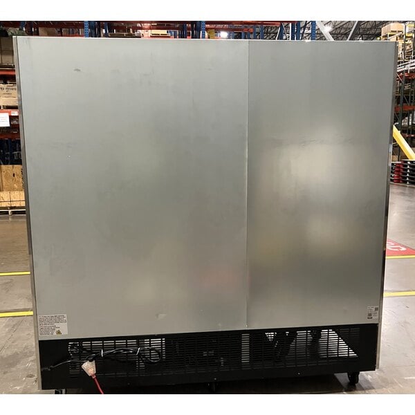Scratch and Dent Avantco SS-3R-HC 81 5/16" Stainless Steel Solid Door Reach-In Refrigerator