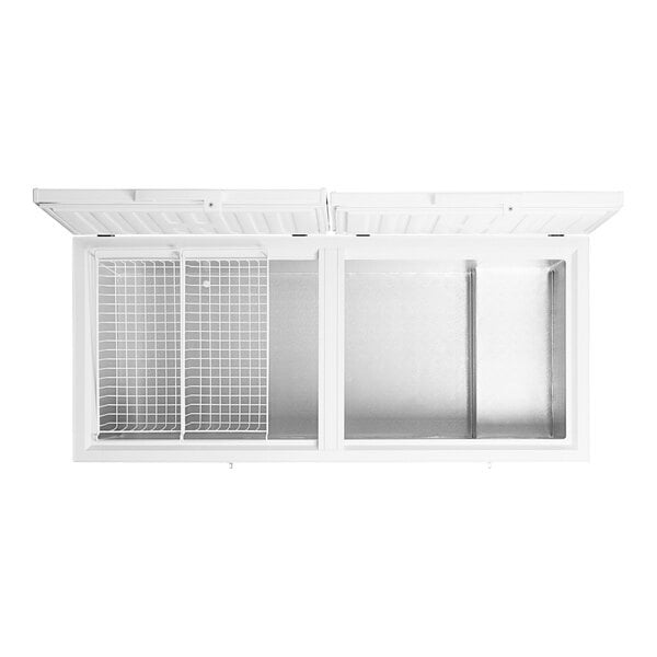 Scratch and Dent Galaxy CF30HC Commercial Chest Freezer - 30 cu. ft.