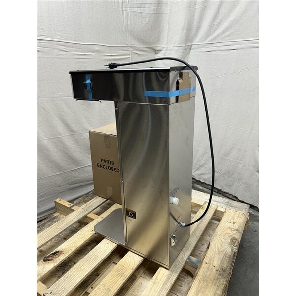 Scratch and Dent Bunn 53100.0001 BrewWISE ICB-DV Infusion Stainless Steel Dual Voltage Tall Coffee Brewer - 120V or 120/208V-240V, 4050W