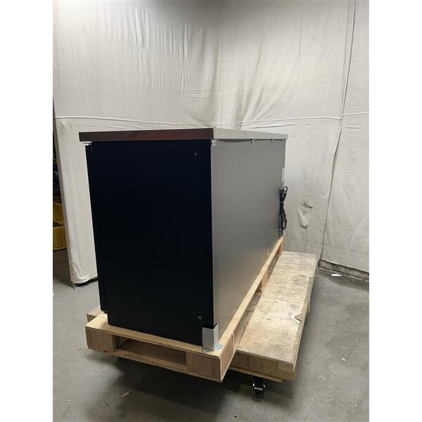Scratch and Dent Avantco UDD-72-HC (2) Double Tap Kegerator Beer Dispenser - Black, (3) 1/2 Keg Capacity