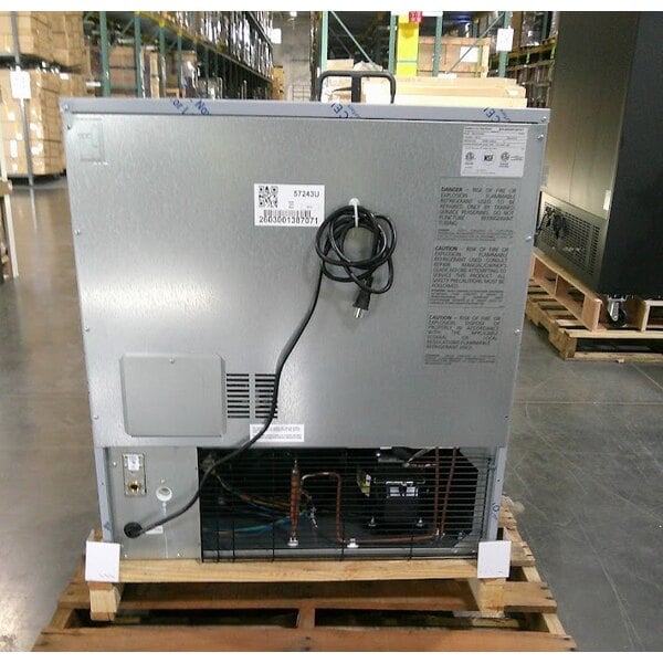 Scratch and Dent Avantco Ice Diamond EUC-H-340-A Air-Cooled Undercounter Half Cube Ice Machine with 99 lb. Storage Bin - 342 lb., 115V
