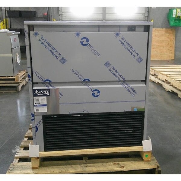Scratch and Dent Avantco Ice Diamond EUC-H-340-A Air-Cooled Undercounter Half Cube Ice Machine with 99 lb. Storage Bin - 342 lb., 115V