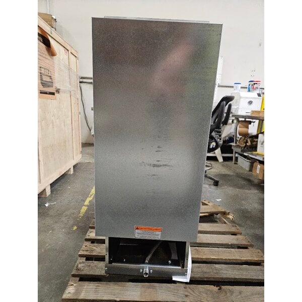Scratch and Dent Pitco® 45C+S Natural Gas 42-50 lb. Stainless Steel Floor Fryer