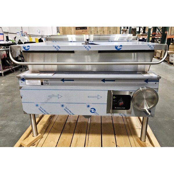 Scratch and Dent Cleveland SGL-40-TR Natural Gas 40 Gallon DuraPan Open Base Tilt Skillet - 130,000 BTU