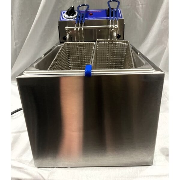Scratch and Dent Globe PF16E 16 lb. Electric Countertop Fryer