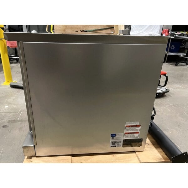 Scratch and Dent Cooking Performance Group FECD-100-D Single Deck Standard Depth Full Size Electric Convection Oven - 240V, 1 Phase, 11.9 kW