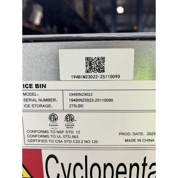 Scratch and Dent Avantco Ice KMC-F-322-A 22" Air-Cooled Modular Full Cube Ice Machine with 275 lb. Storage Bin - 344 lb., 115V