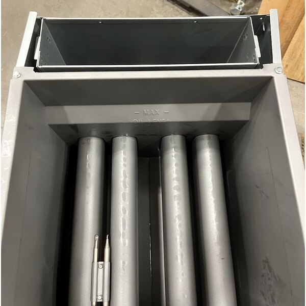 Scratch and Dent Avantco FF50 Natural Gas 50 lb. Stainless Steel Floor Fryer - 120,000 BTU