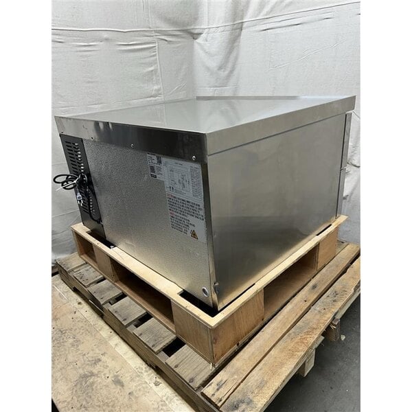 Scratch and Dent Avantco CBE-36-HC 36" 2 Drawer Refrigerated Chef Base